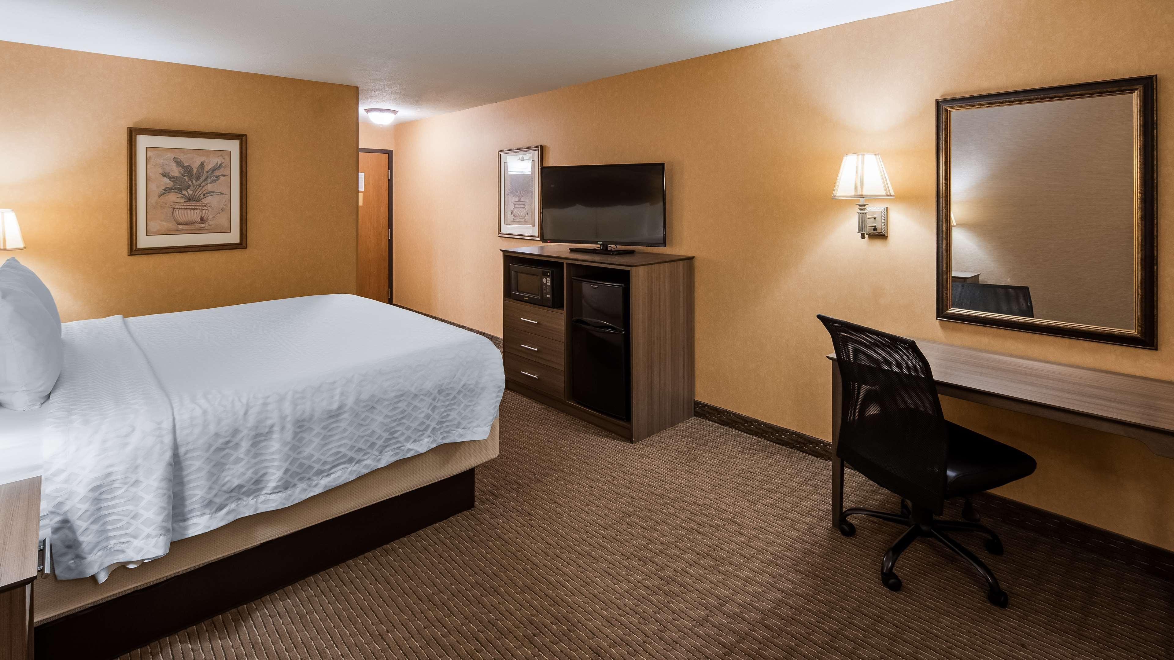 Best Western Plus North Canton Inn & Suites Экстерьер фото