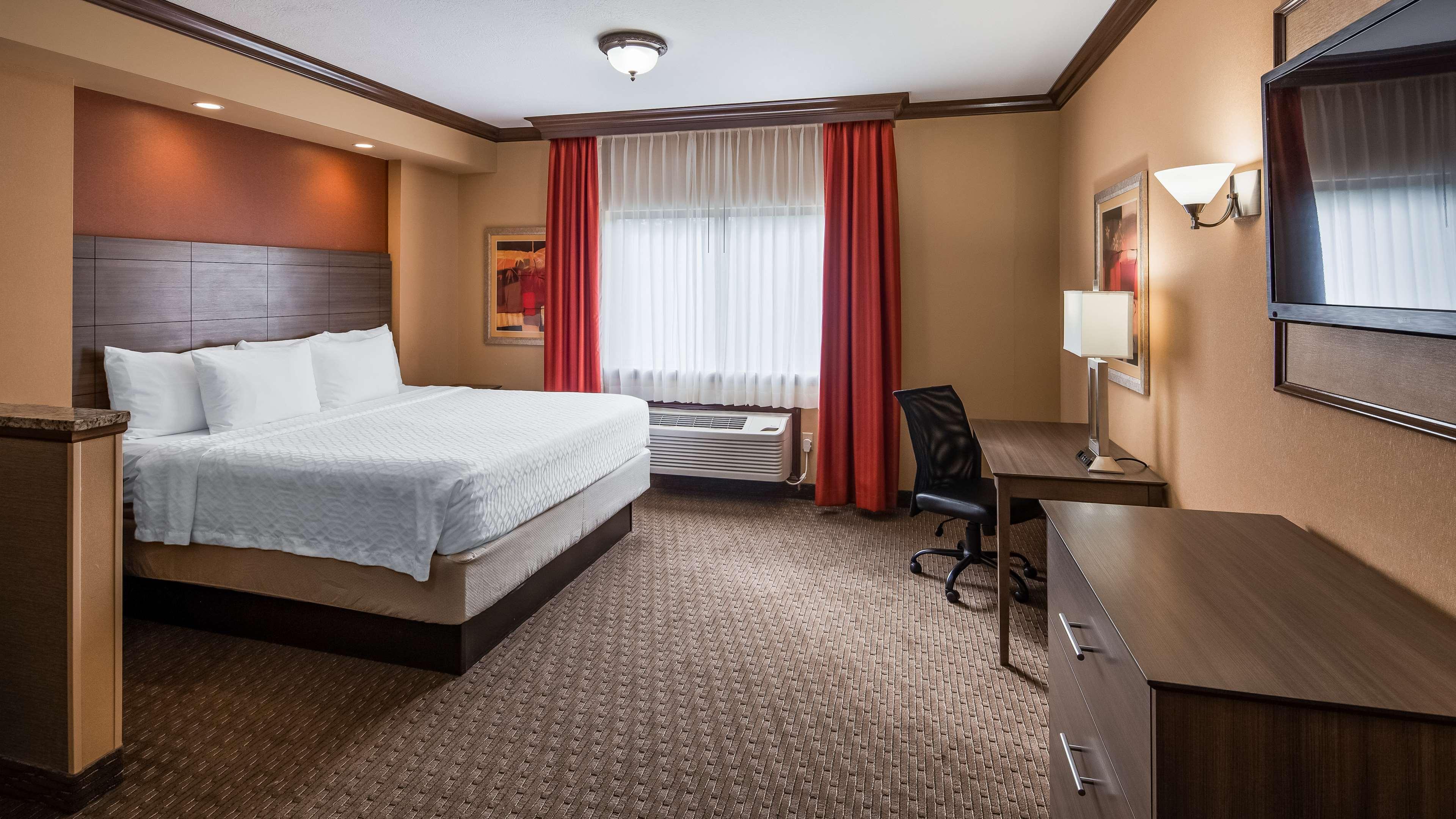 Best Western Plus North Canton Inn & Suites Экстерьер фото
