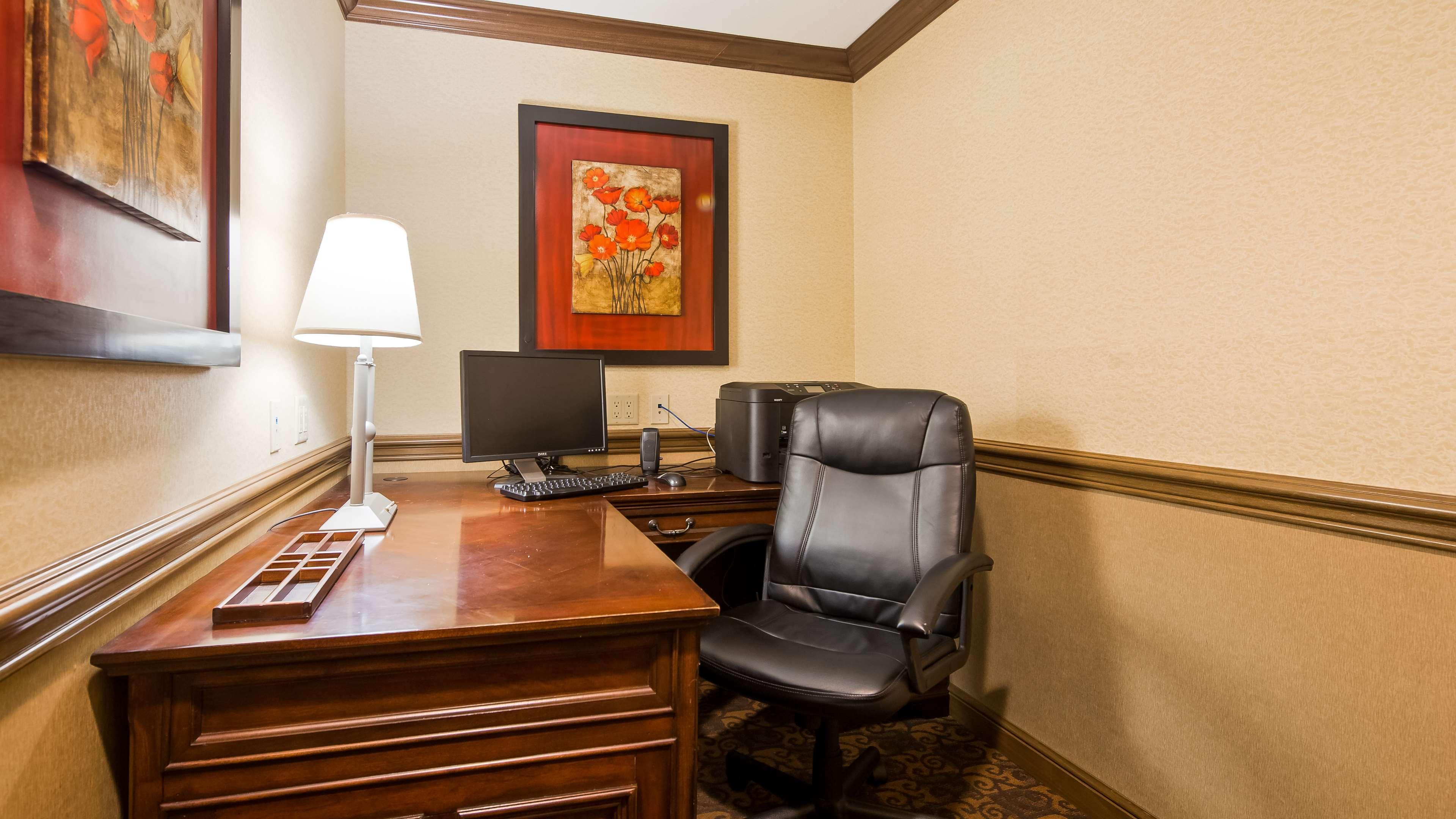 Best Western Plus North Canton Inn & Suites Экстерьер фото