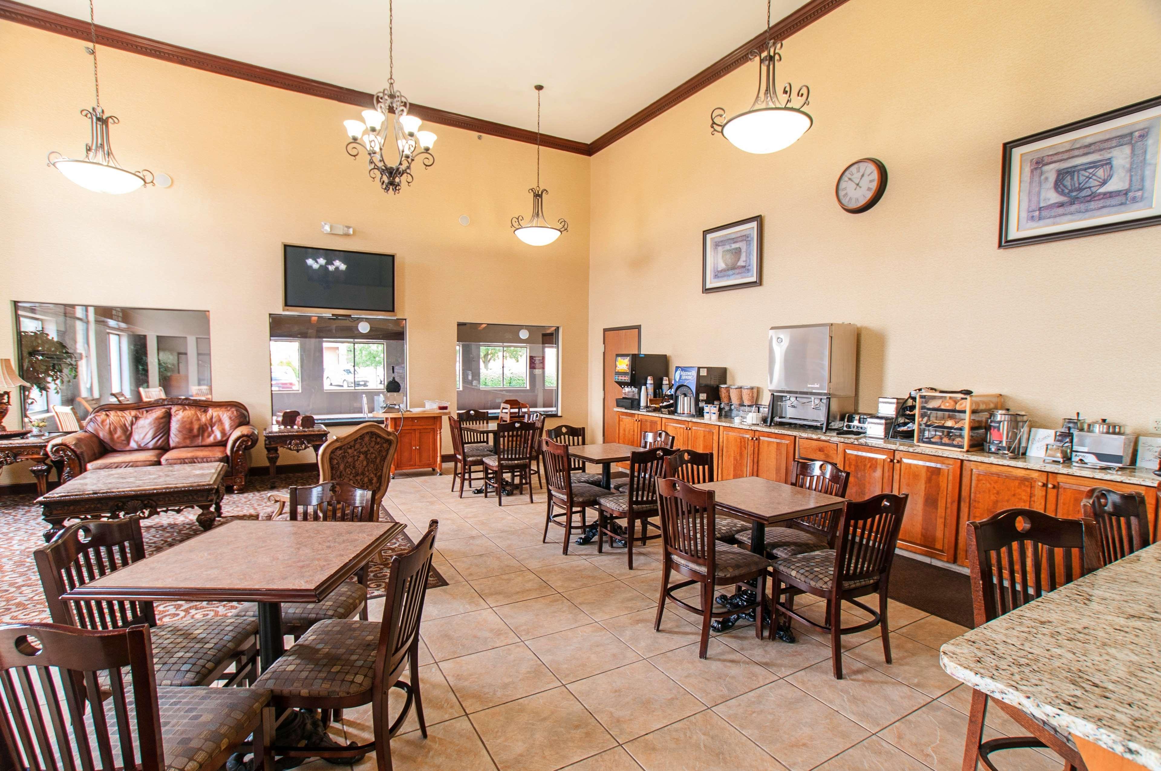 Best Western Plus North Canton Inn & Suites Экстерьер фото